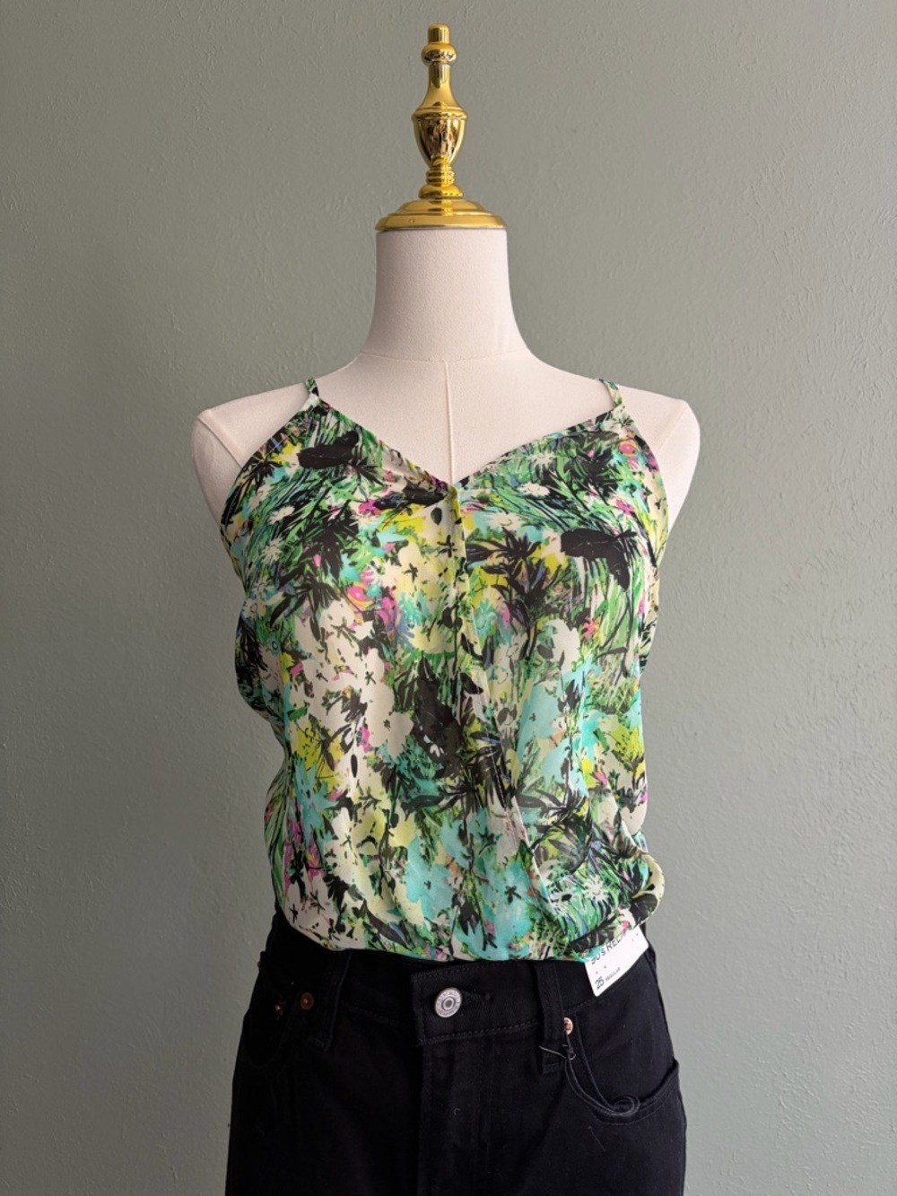 LILY White, size XS colorful top
